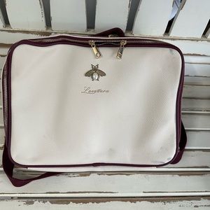 Makeup organizer travel bag.